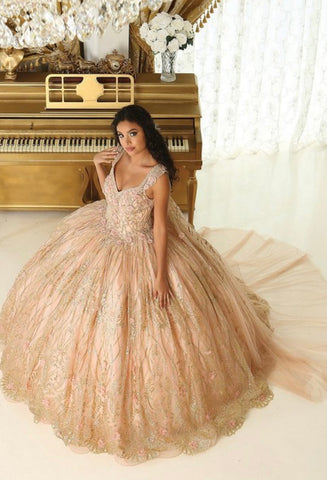 Quinceanera, quinceañera, sweet 16, engagement ball gown dresses