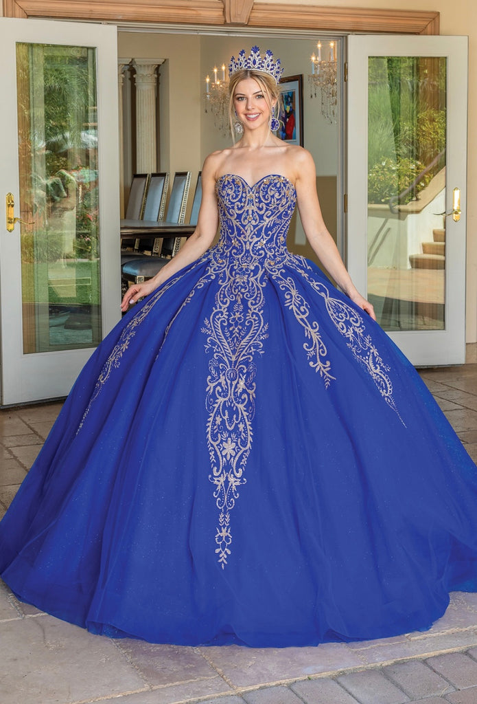 Quinceanera, quinceañera, sweet 16, engagement ball gown dresses