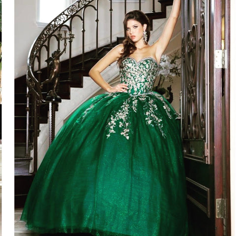 Quinceanera, quinceañera, sweet 16, engagement ball gown dresses