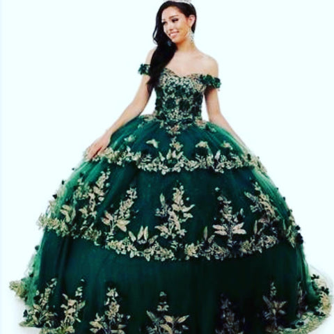 Quinceanera, quinceañera, sweet 16, engagement ball gown dresses