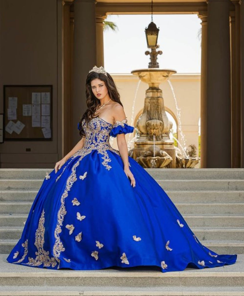 Quinceanera, quinceañera, sweet 16, engagement ball gown dresses