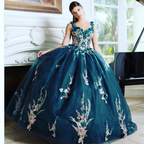 Quinceanera, quinceañera, sweet 16, engagement ball gown dresses