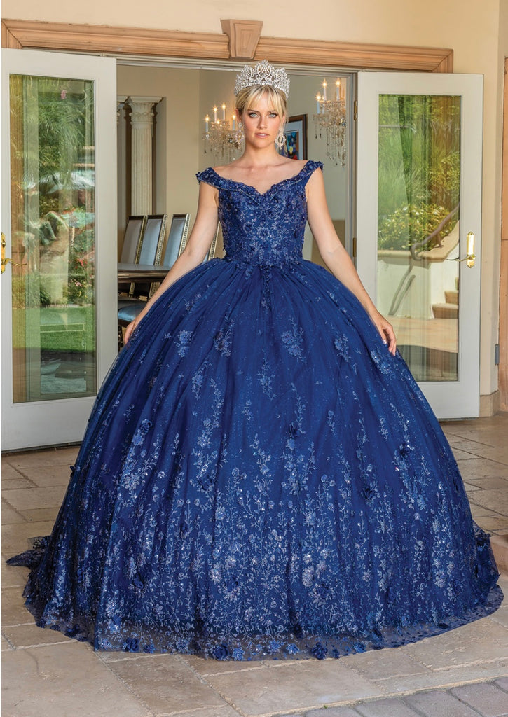 Quinceanera, quinceañera, sweet 16, engagement ball gown dresses