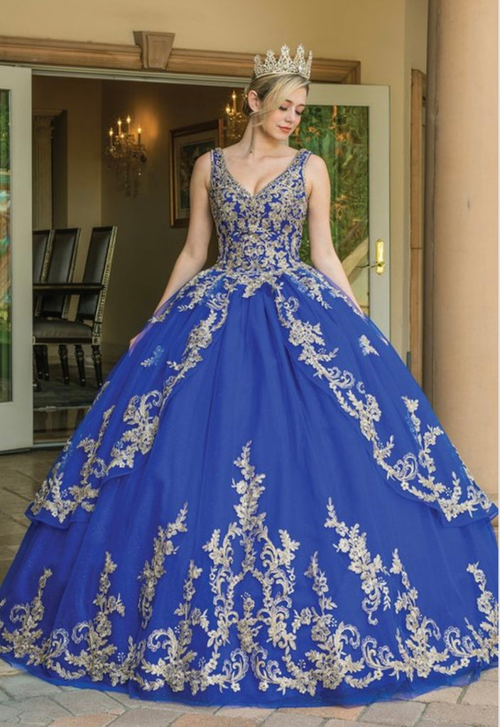 Quinceanera, quinceañera, sweet 16, engagement ball gown dresses