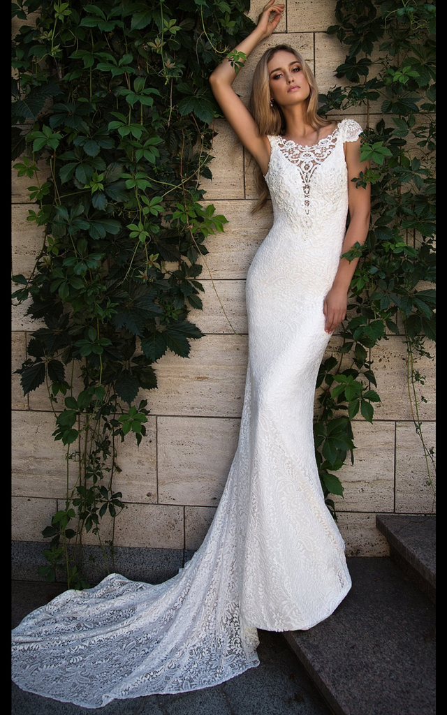 Wedding dress lace mermaid by Designer Ida Torez