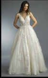 Wedding dress lace Designer