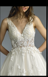 Wedding dress lace Designer