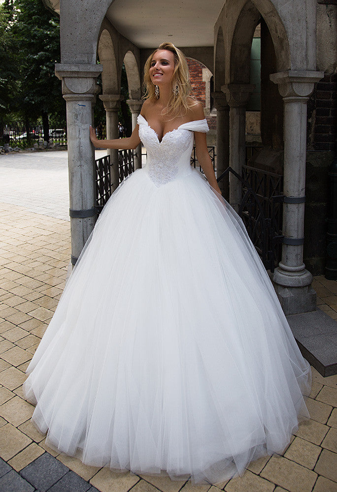 Lace tulle princess ball gown lace A-Line wedding dress..