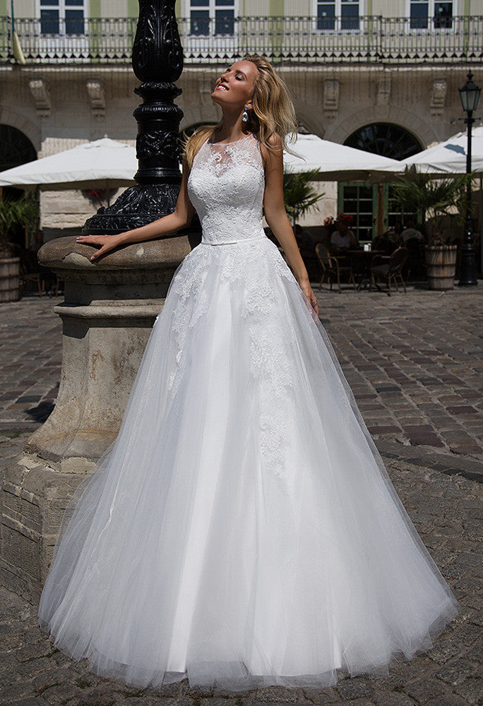 Lace tulle princess ball gown lace A-Line wedding dress..